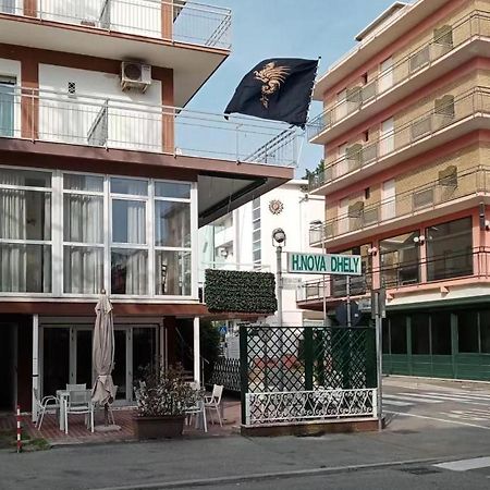Hotel Nova Dhely ริมินี ภายนอก รูปภาพ